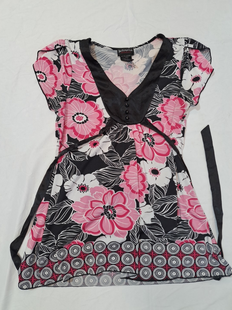 Hot Tempered Bold & Beautiful Floral Top