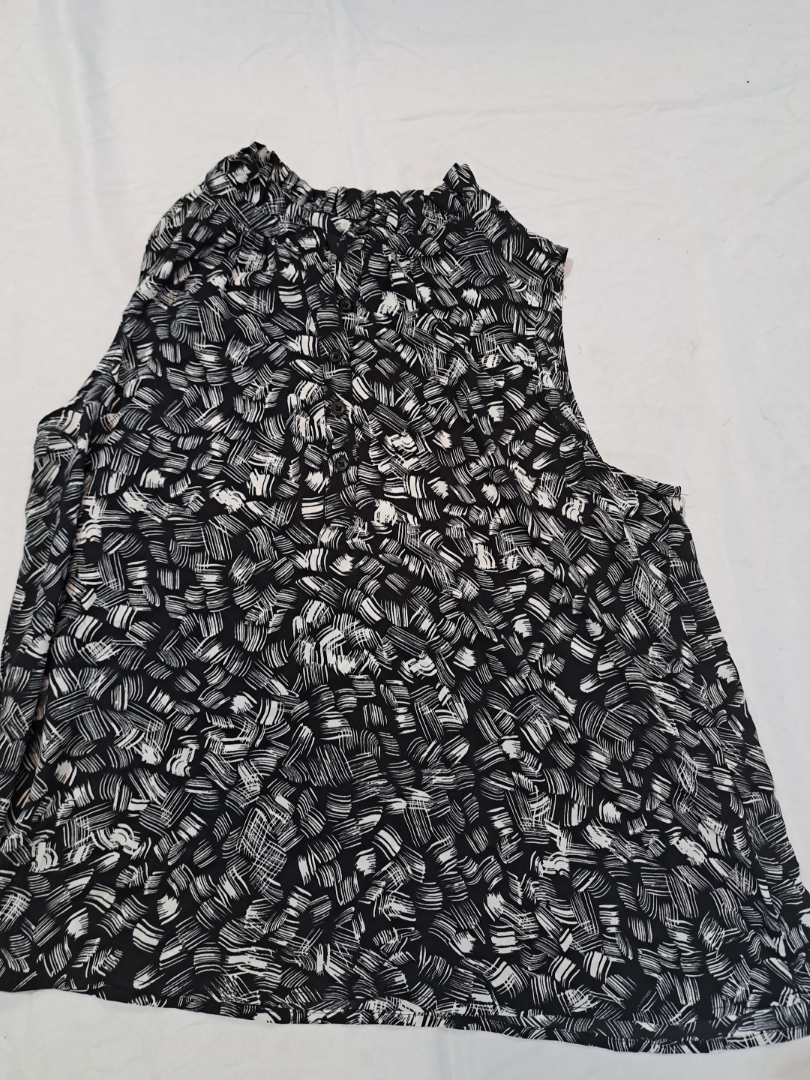 Simply Vera Vera Wang Canotta Astratta Bianca e Ne..