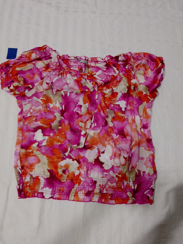 Blusa con pattern floreale