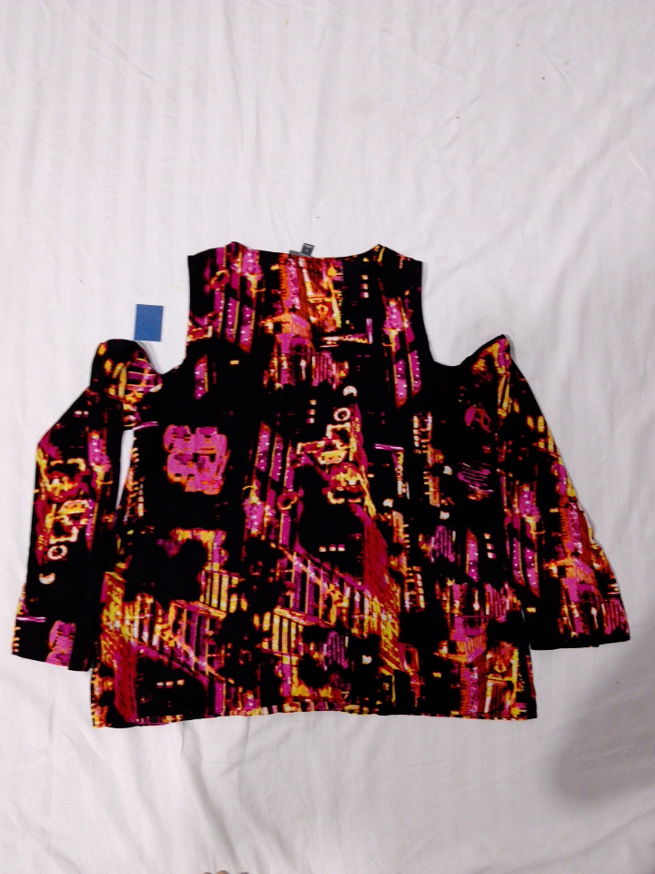 ボールドエレメンツ カット トゥ カーブ ロングスリーブ トップ