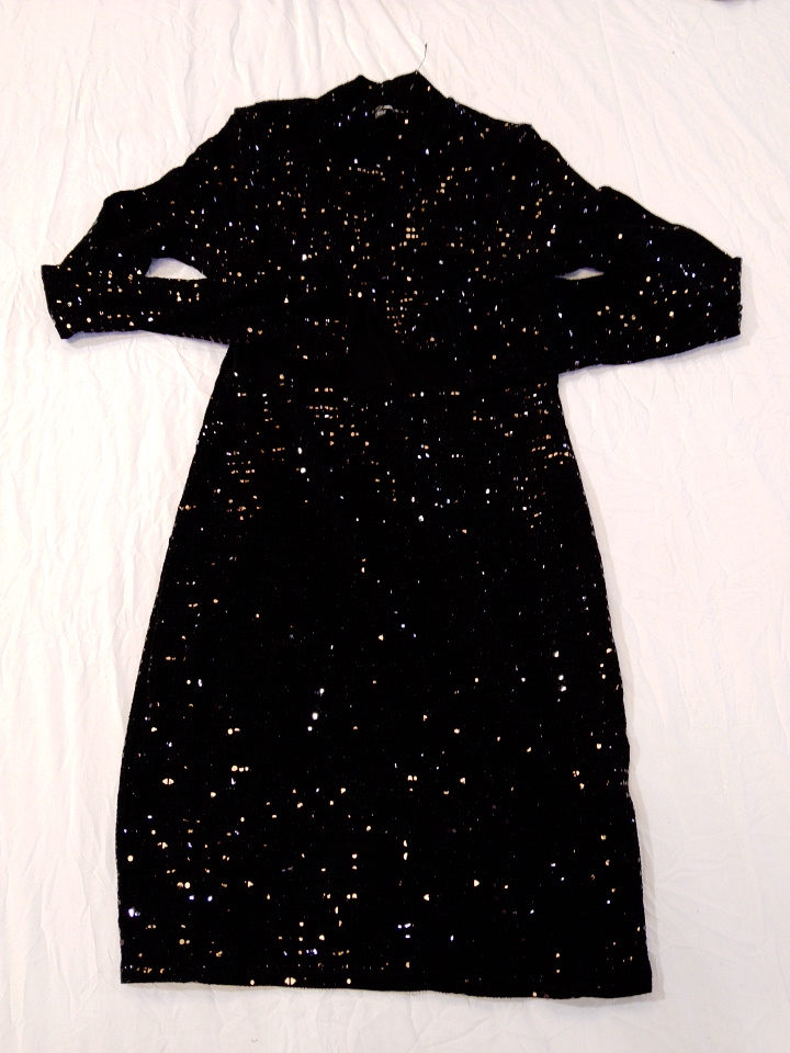 Robe moulante à paillettes