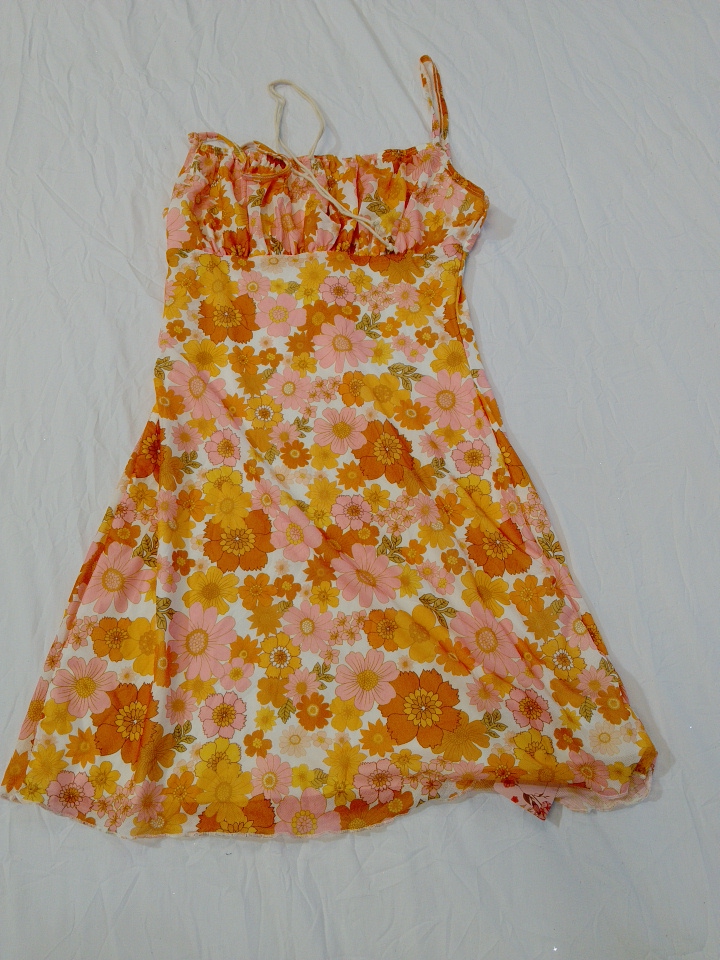 Robe à bretelles spaghetti florale