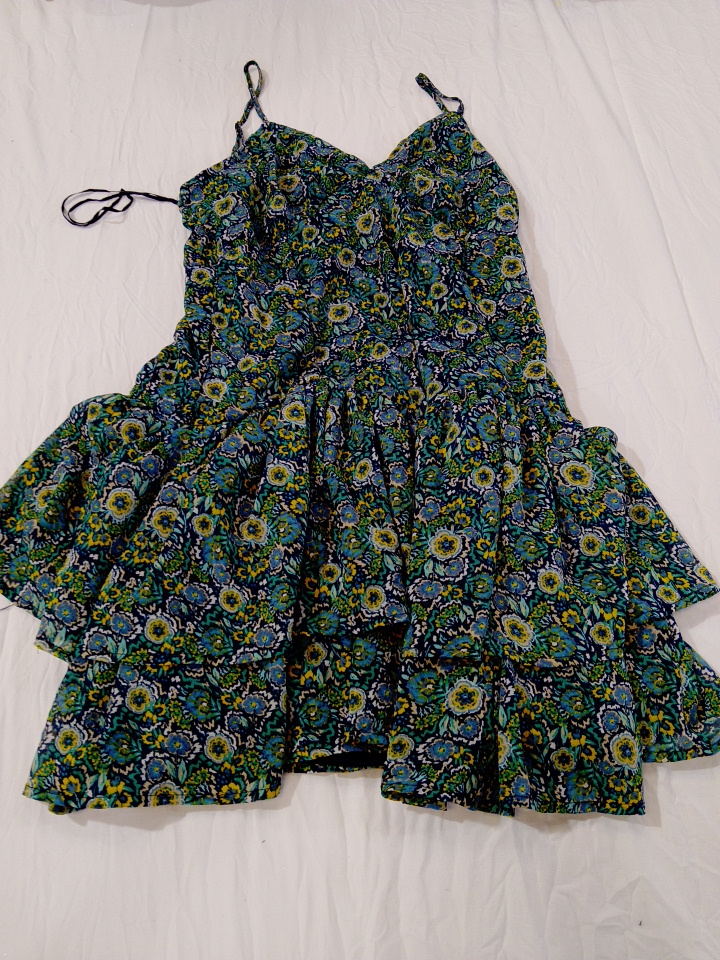 Abito mini a fantasia floreale