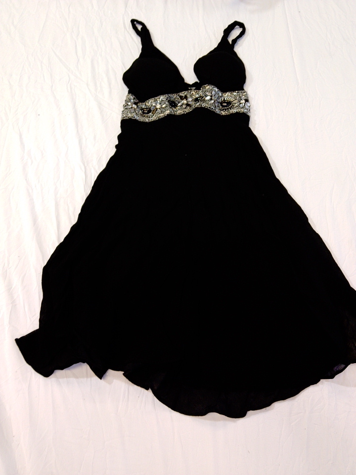 Abito Nero Decorato