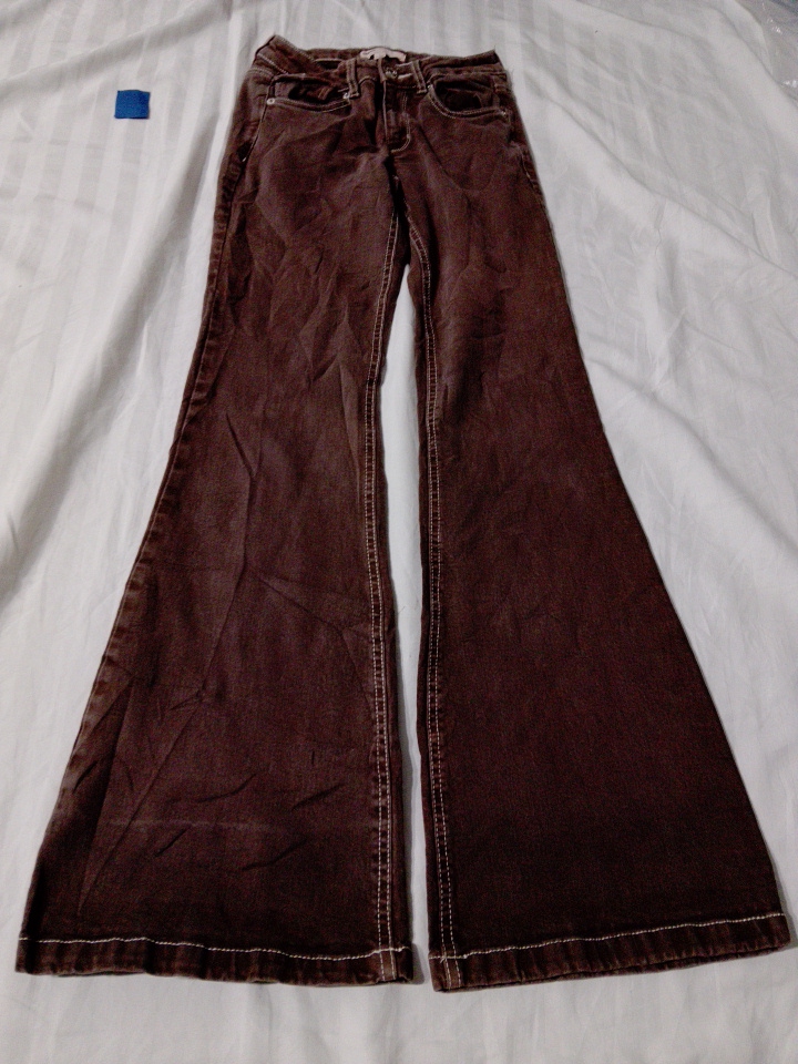 Jeans a zampa d'elefante marroni