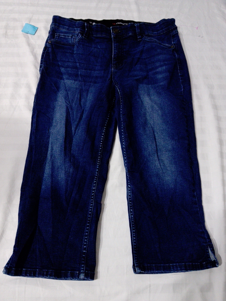 ダークブルージーンズ