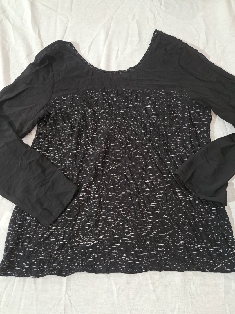 Black Long Sleeve Top with White Speckled Pattern