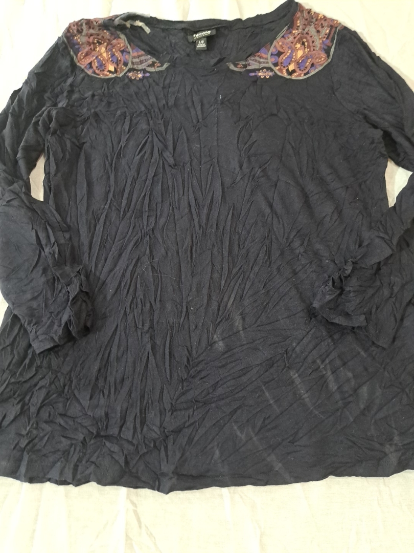 Blusa a maniche lunghe con accentuazione paisley