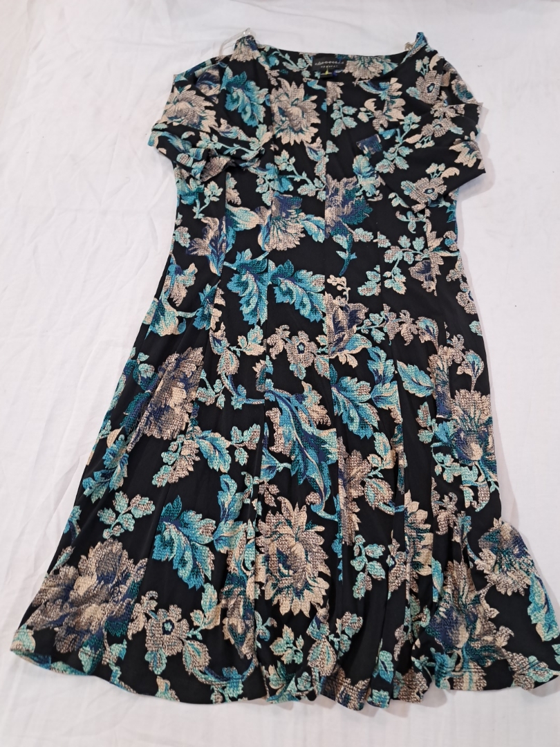 Abito a fantasia floreale