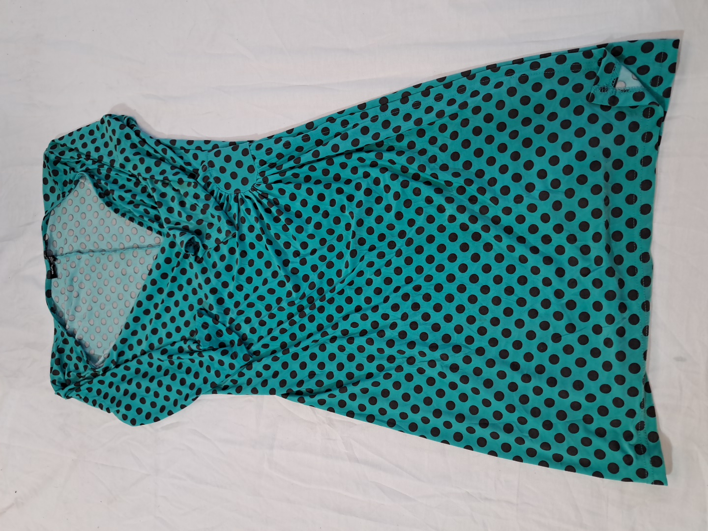 ポルカドットドレス