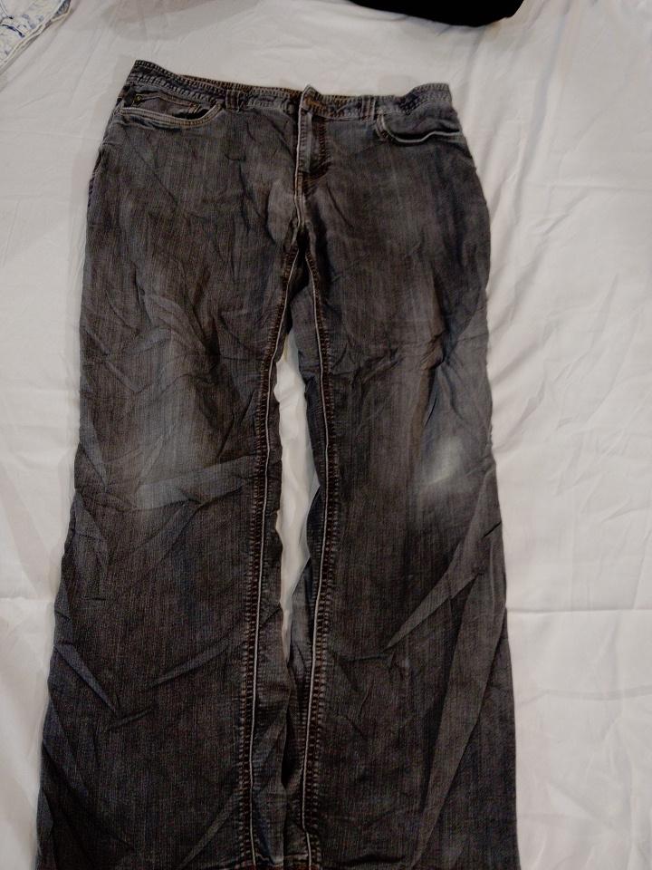 prAna スリムフィットジーンズ