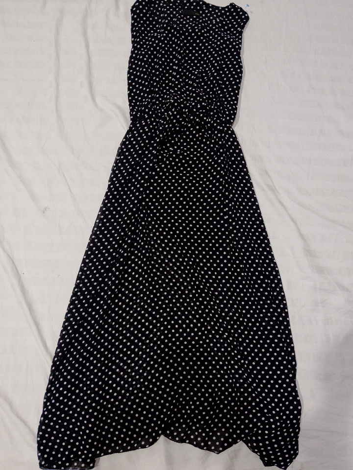 Vestido de Poá Preto e Branco