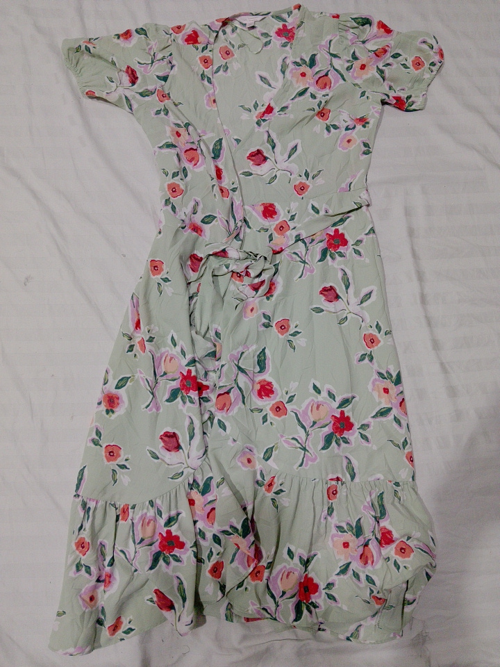 「ウィメンズ フローラル ドレス」