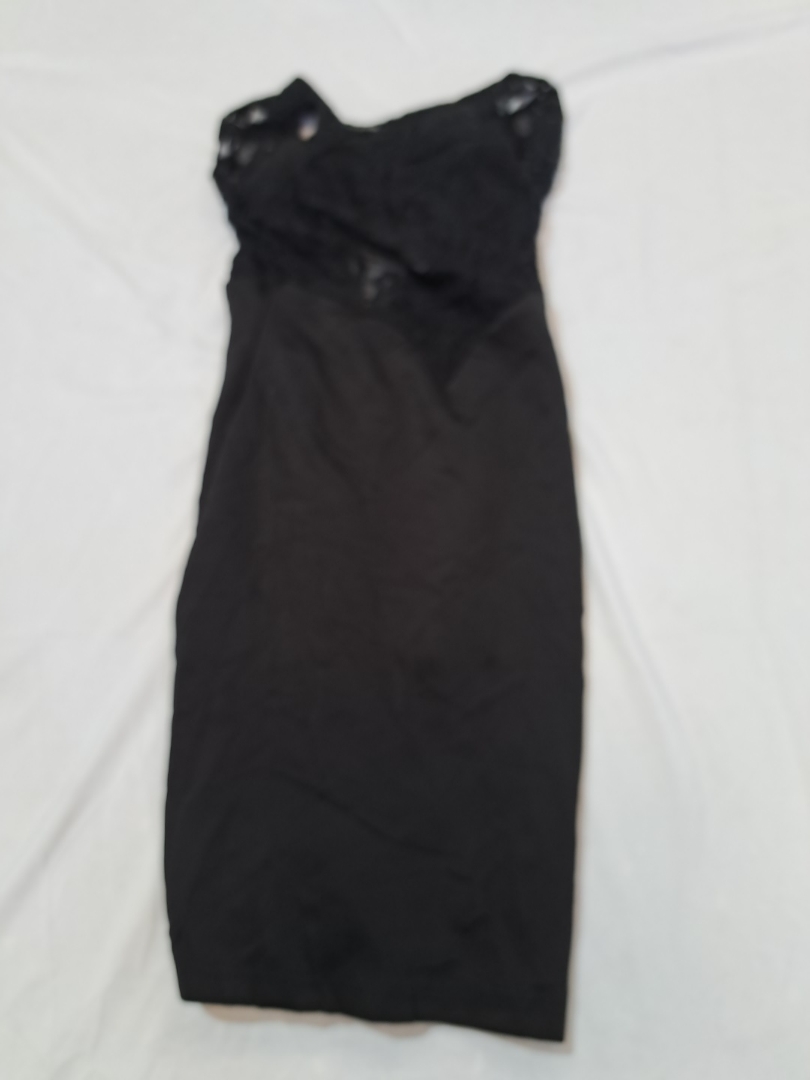 ブラックストラップレスドレス