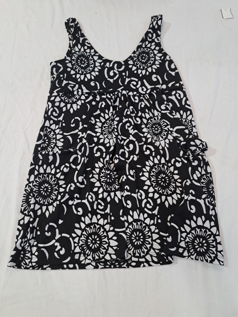 「ウィメンズ フローラル タンクトップ」