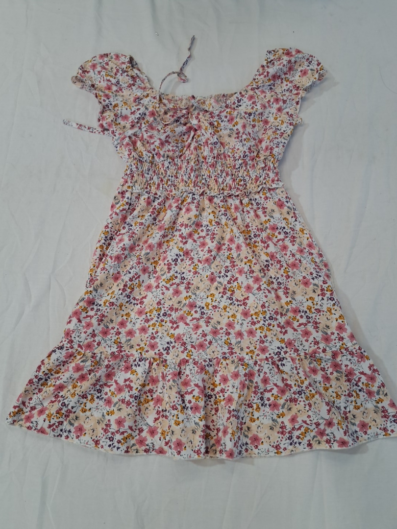 フローラルスモックドレス