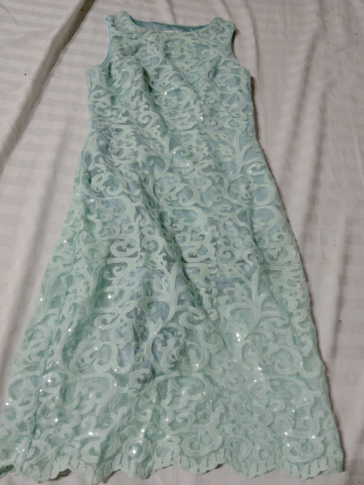 Robe de soirée en dentelle vert menthe