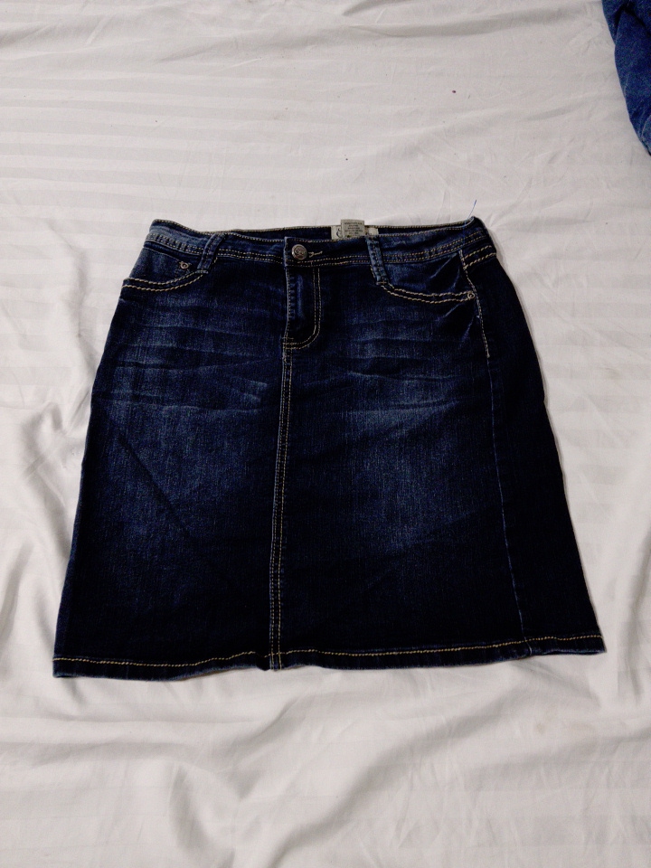 Dunkelblauer Jeansrock