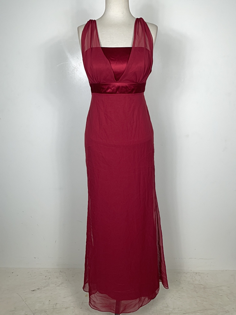 Elegant Red Evening Dress