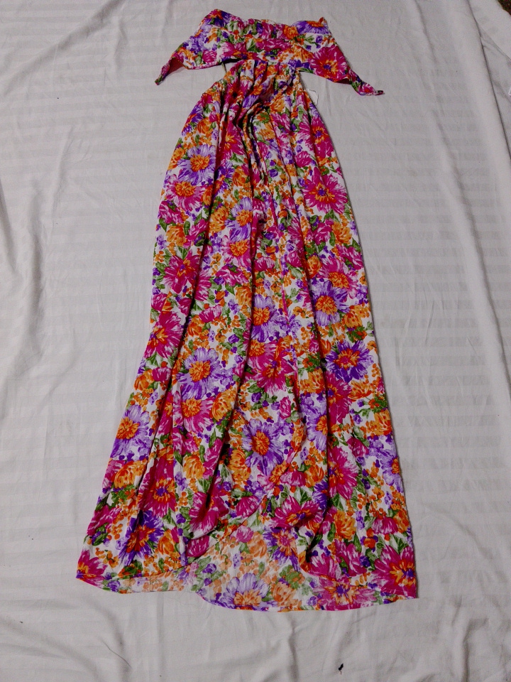 Robе maxi sans épaules florales