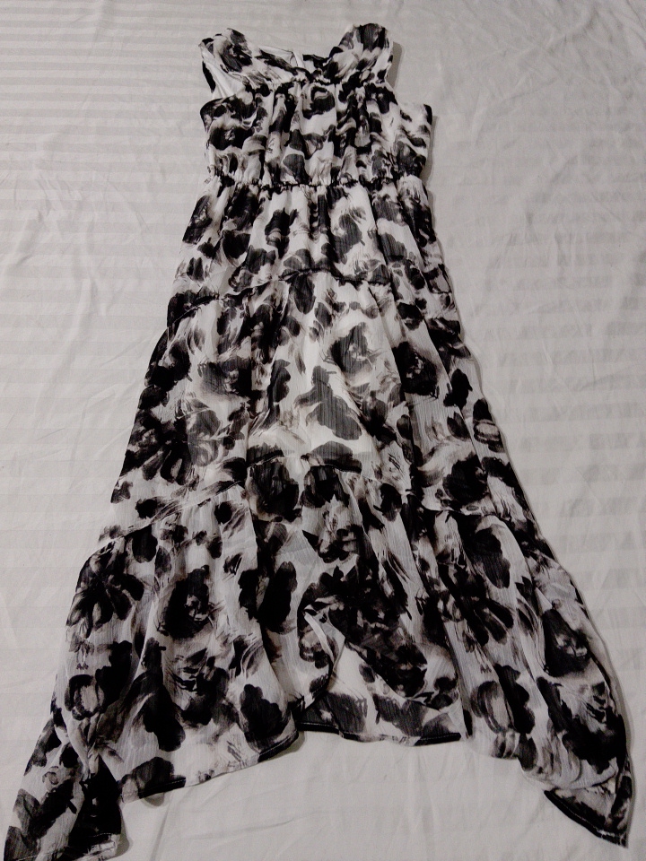 Simply Vera Vera Wang Black and White Floral Dress