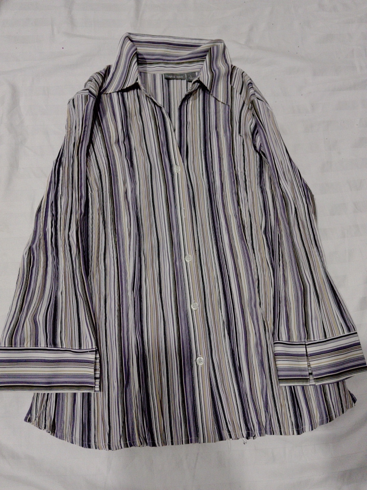 Long-sleeved striped shirt