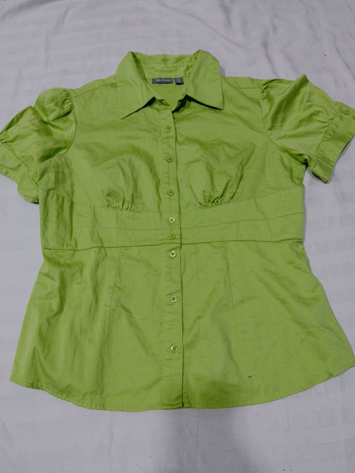 Limettengrüne Kurzarmbluse