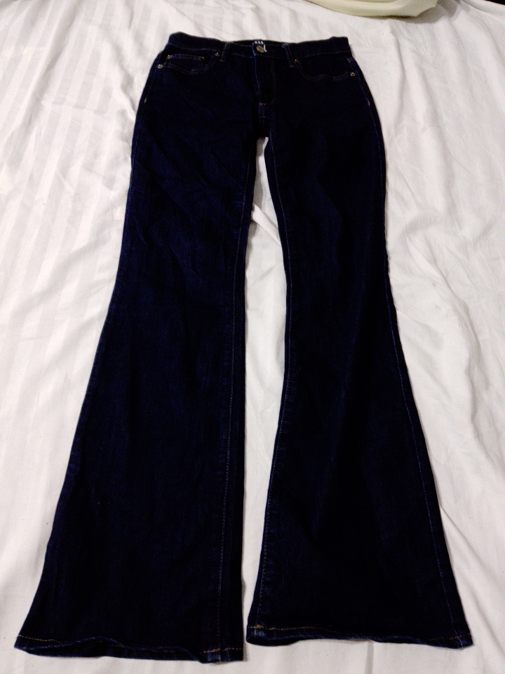 Jean évasé bleu foncé