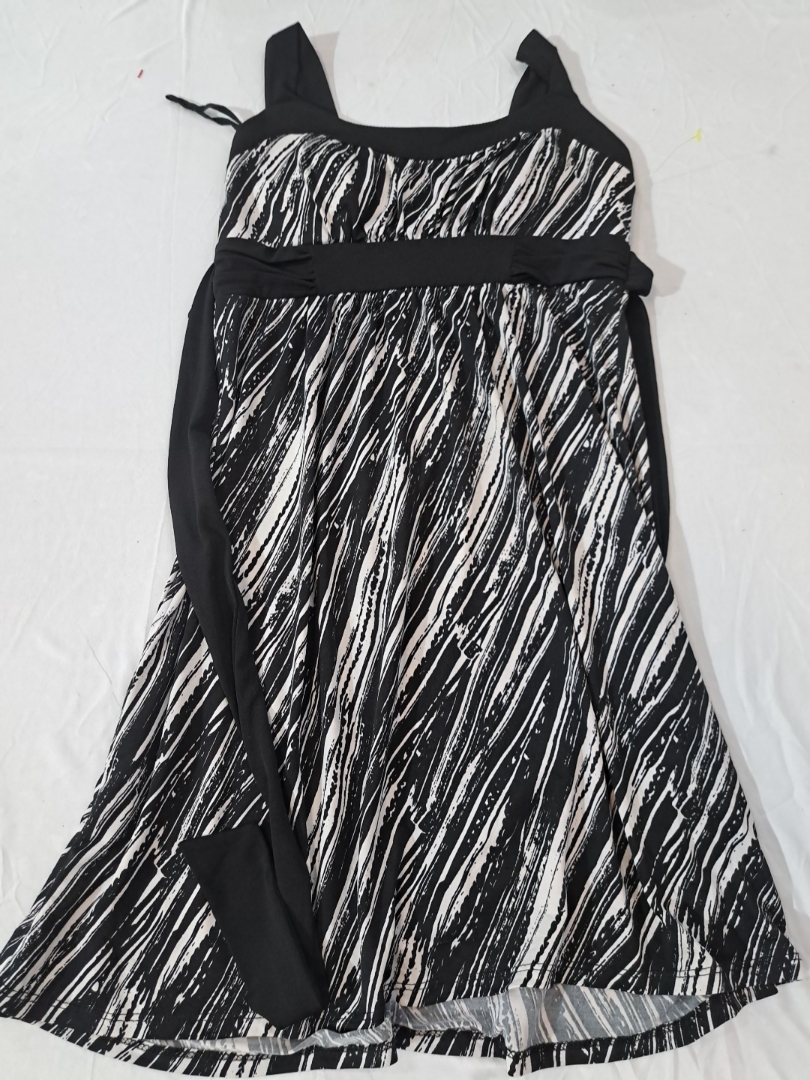 Women's Black and White Dress