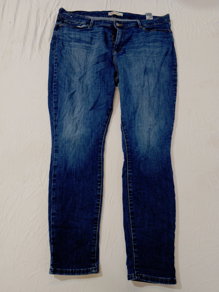 Levi Strauss Signature High-Rise Skinny Jeans