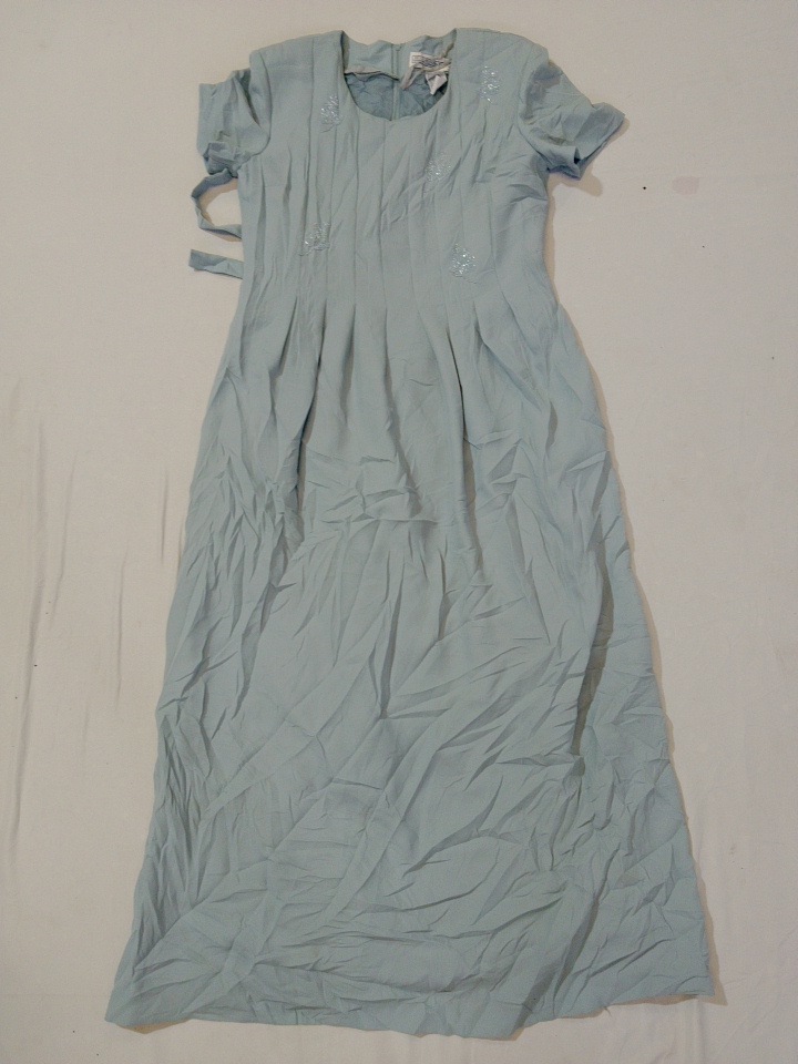 Jessica Howard Light Blue Pleated Midi Dress Size ..