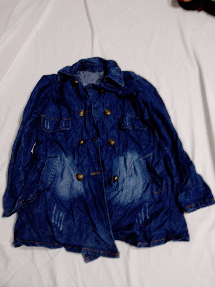 Giubbotto Trench in Denim Distressed con Bottoni D..