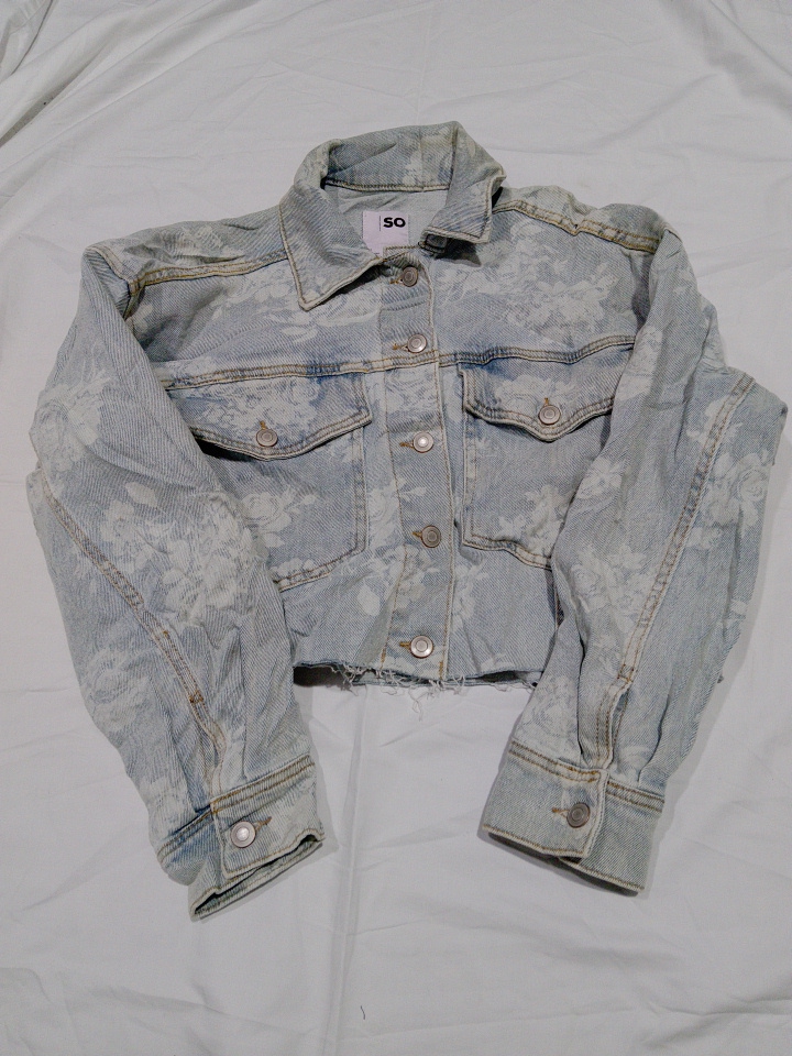 SO Cropped Floral Print Denim Jacket XS