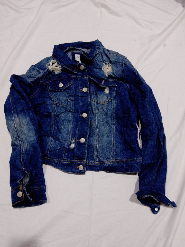 Jaqueta de Denim Azul Desgastada - Tamanho L