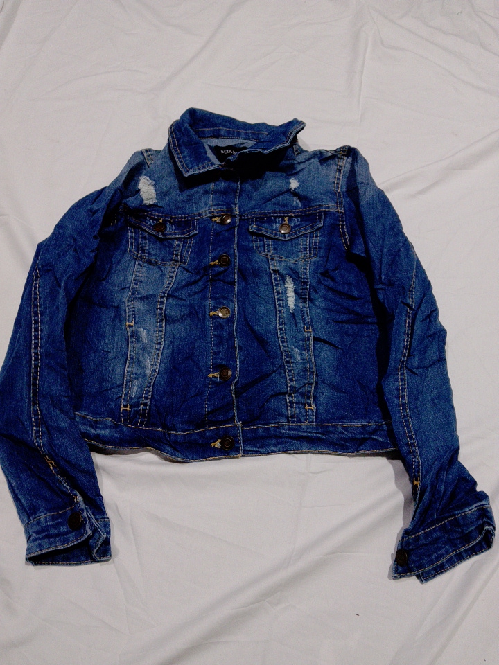 Jaqueta Jeans Azul Desgastada pela Betabrand