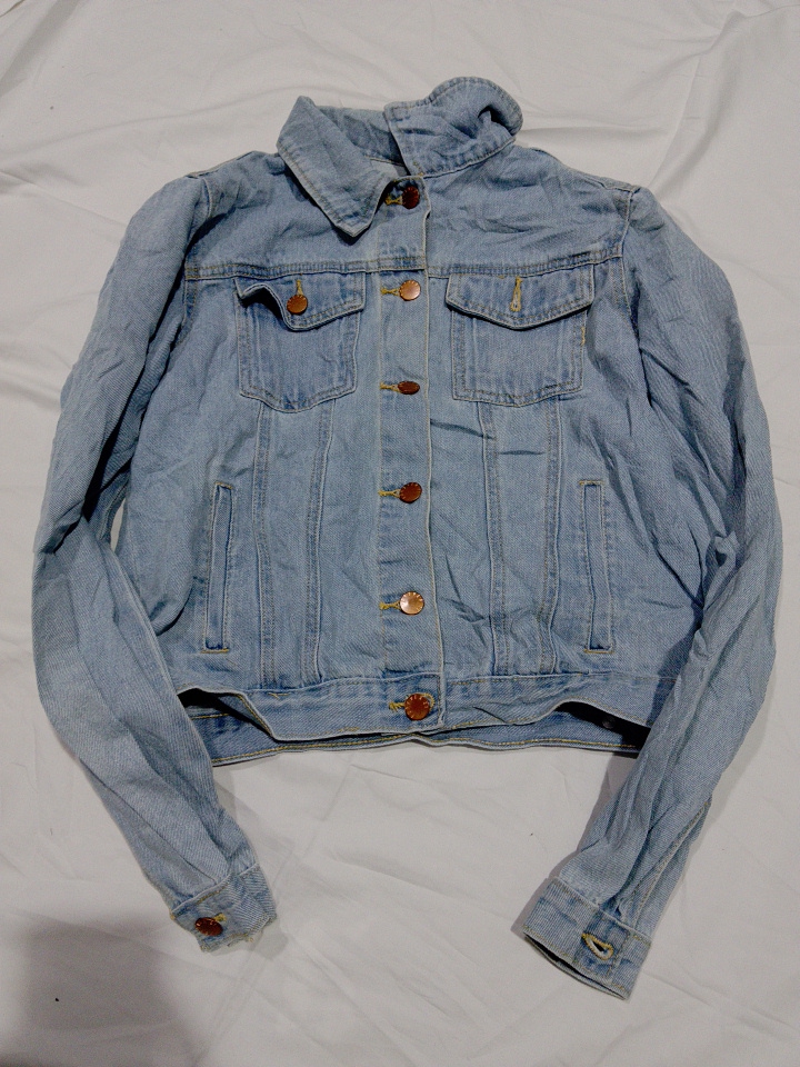 Forever 21 Essential Light Wash Denim Jacket XS