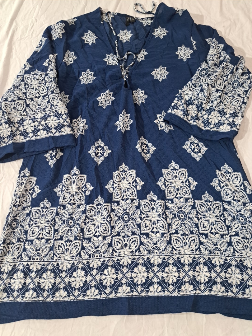 Port's Navy Blue Embroidered Long Sleeve Blouse XX..