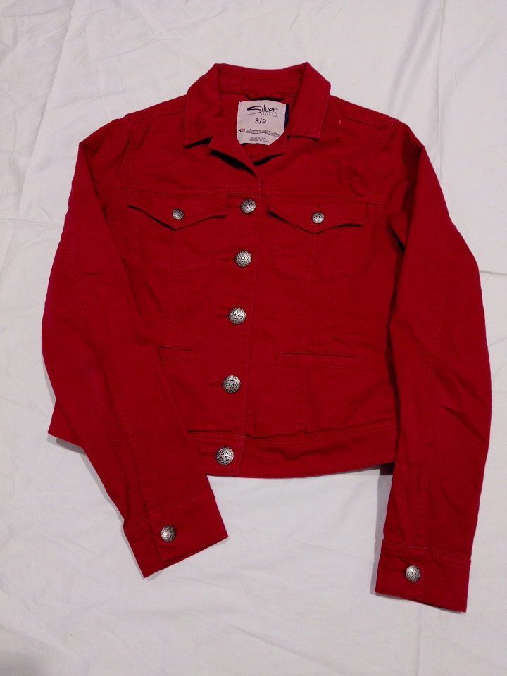 Vintage Rote Denimjacke von Silver Jeans Co. Größe..