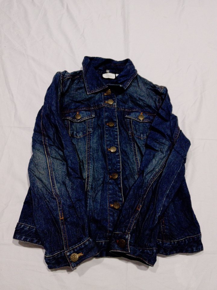 チコのデニムジャケット