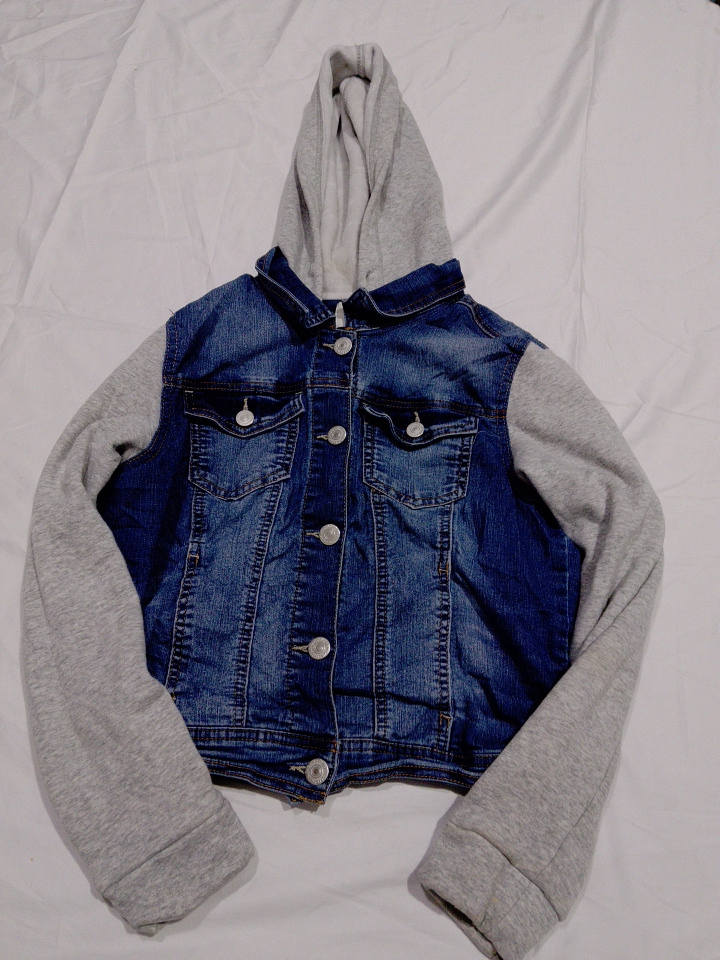 Wallflower The Dreamer Denim Hoodie Jacke mit grau..