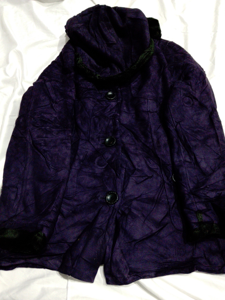 Manteau à capuche violet en fourrure de Fennelli S..