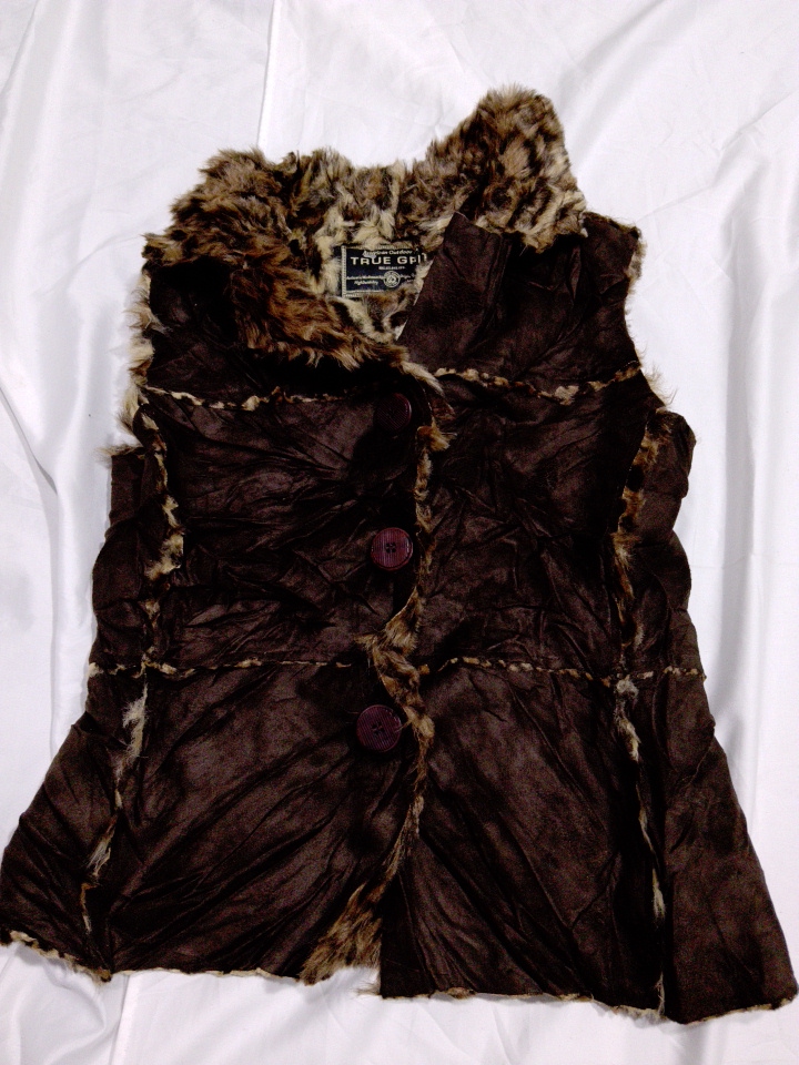 American Outdoor Grit Fur-Trimmed Leather Vest
