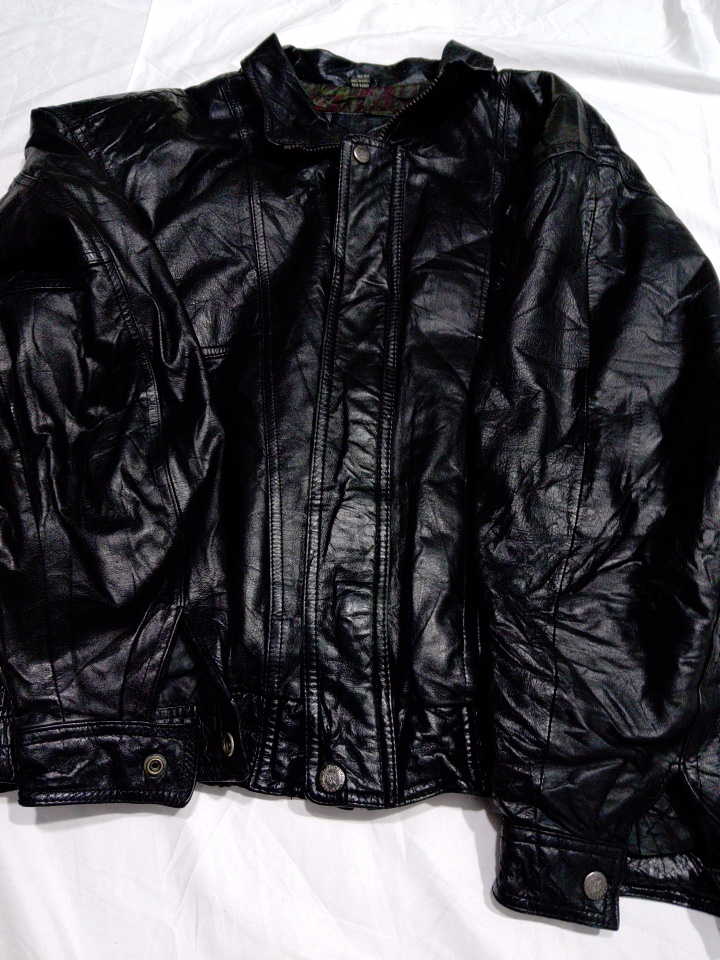 Jaqueta de Couro Preta