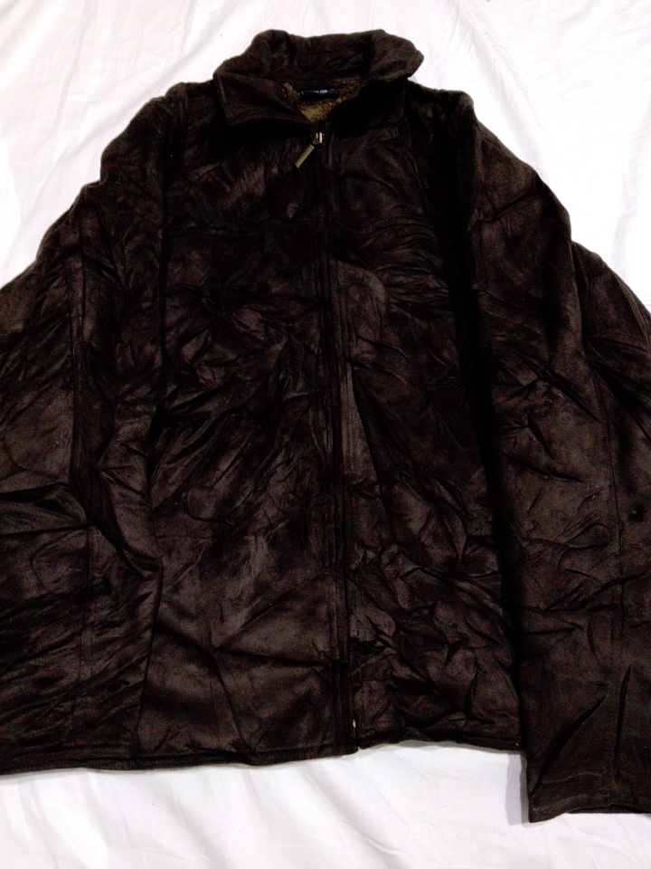 「無名の黒シアリングフーデッドジャケット」