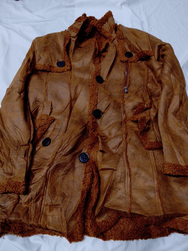 Manteau en peau de mouton sans marque