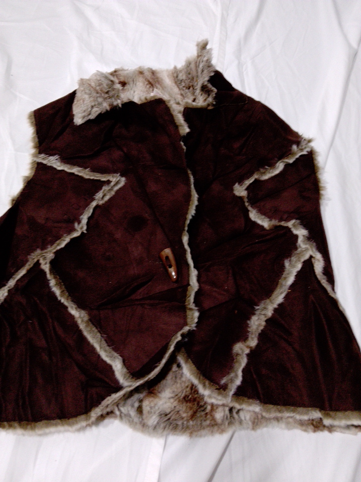 「Faded Glory Fur Trim Waistcoat」