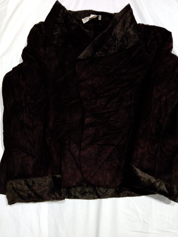 レナ・ローワン ブラックベルベットラップカーディガン