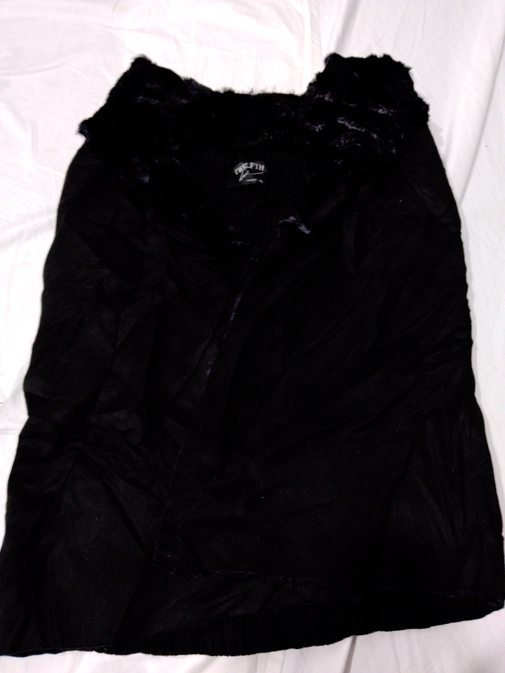 Twelfth Love Fur Trim Waistcoat