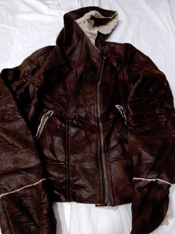 「Forever 21 フード付きレザージャケット」