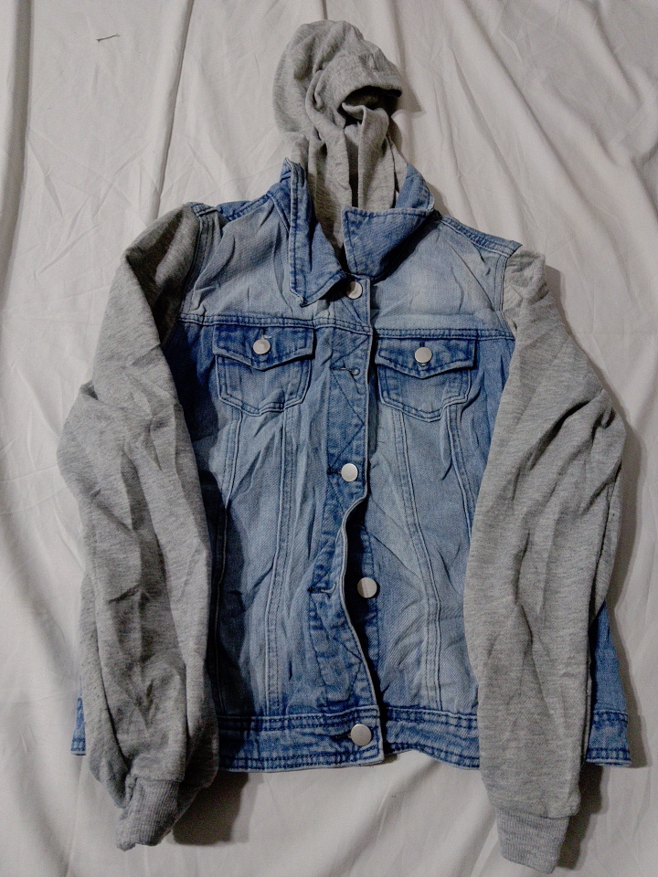 Veste à capuche en denim
